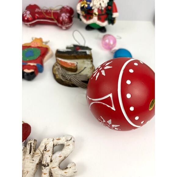 Lot of 22 Holiday Ornaments Christmas Stars Sphere Santa Metal Bundle - Picture 7 of 15